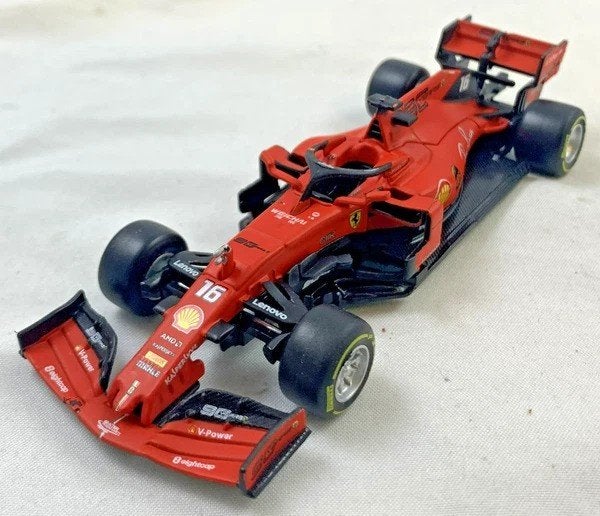 Voiture miniature Bburago Ferrari SF90 Charles Leclerc F1 1:, Hobby & Loisirs créatifs, Envoi, Comme neuf, Voiture, Burago