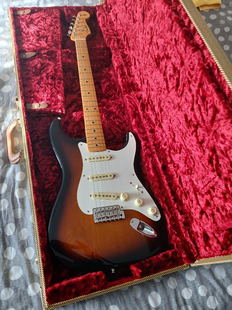 Fender American Vintage II 57 stratocaster, Ophalen, Zo goed als nieuw, Solid body, Fender