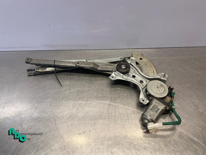 Mécanique vitre 4portes avant droite d'un Toyota Corolla (C, -, 3 mois de garantie, Toyota, Utilisé