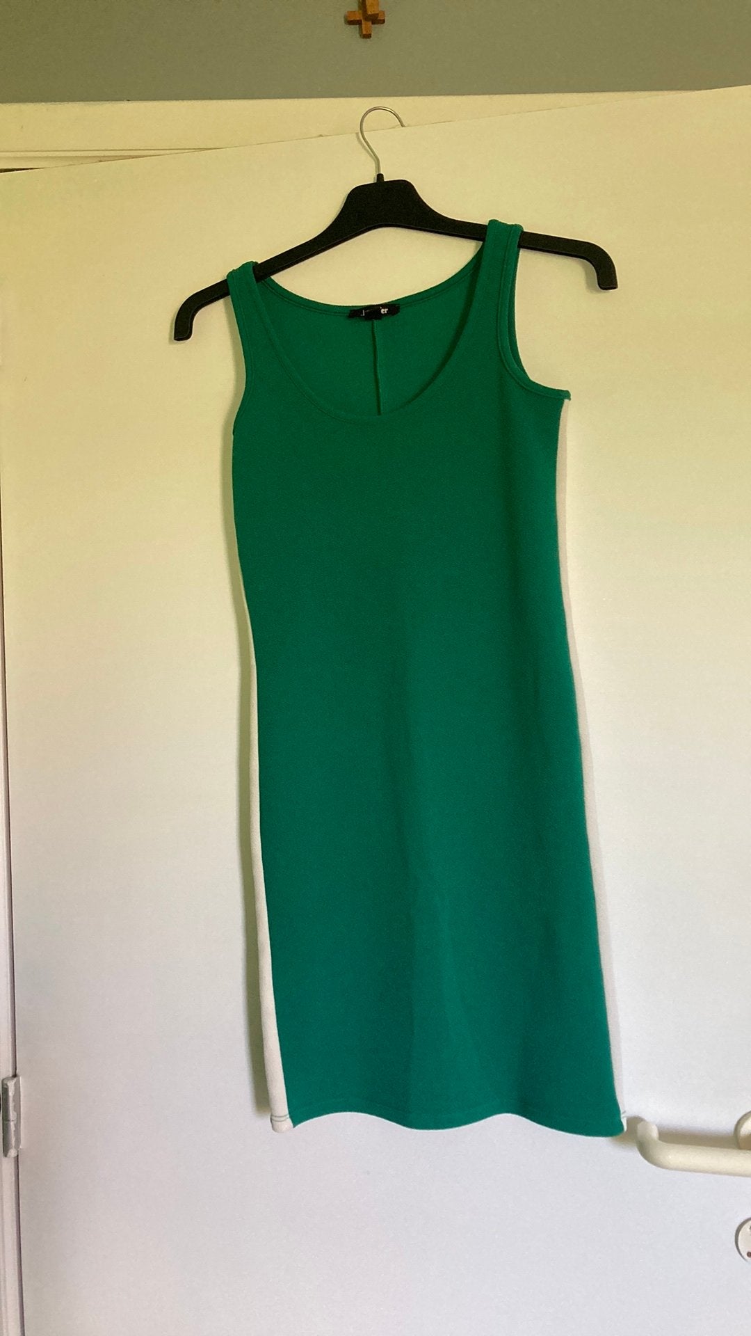 Jennyfer groene jurk, Kleding | Dames, Gelegenheidskleding, Overige typen, Ophalen of Verzenden, Zo goed als nieuw, Maat 34 (XS) of kleiner