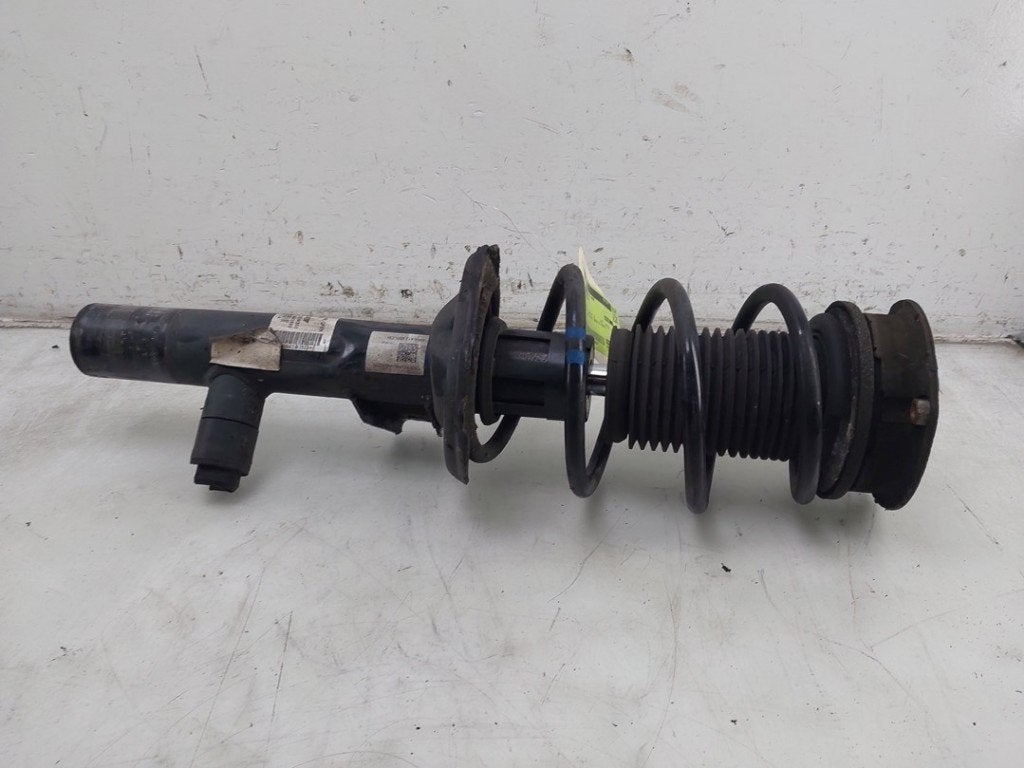 AMORTISSEUR OU ABSORBEUR DE CHOC AVANT GAUCHE (|5WA413032B|5, Volkswagen, Volkswagen AG, Utilisé, Kundenbetreuung@volkswagen.de
