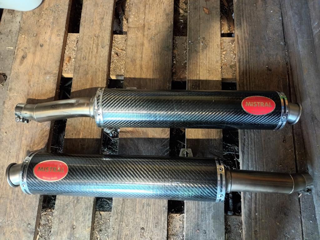 2x carbon sport uitlaat voor moto guzzi breva 750, Motoren, Motoren | Moto Guzzi, Particulier, Sport