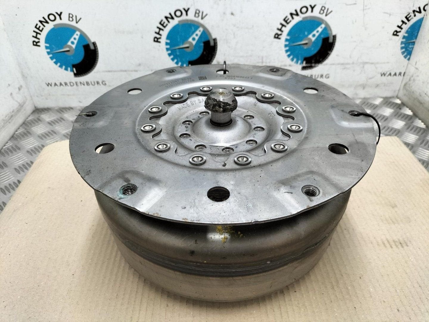 BMW 4 SERIES VLIEGWIEL / KOPPELING 2019, Ophalen of Verzenden, Gebruikt, Stiba lid