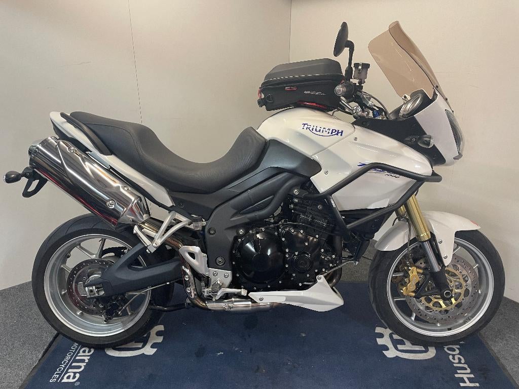 Triumph Tiger 1050 MY'08 réf. COMME 3332, Motos, Permis Moto A, Tourisme, Entreprise, Occasion