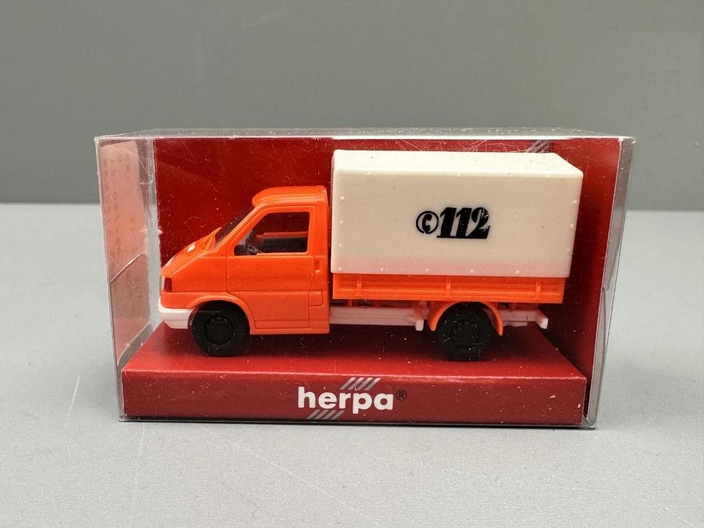 1:87 Herpa 042796 VW Volkswagen T4 Transporter Brandweer, Hobby & Loisirs créatifs, Voitures miniatures | 1:87, Enlèvement ou Envoi