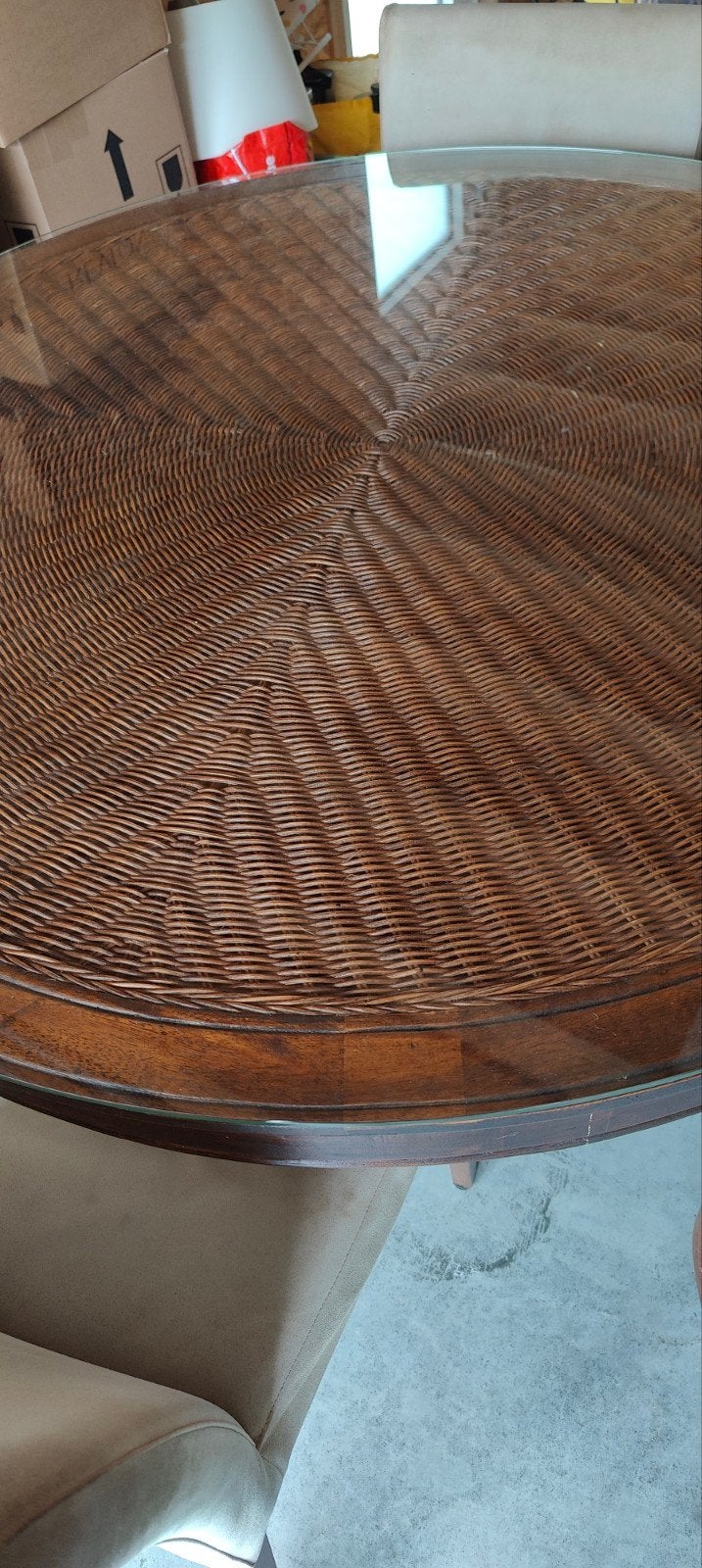 Tafel en stoelen, Enlèvement, Verre