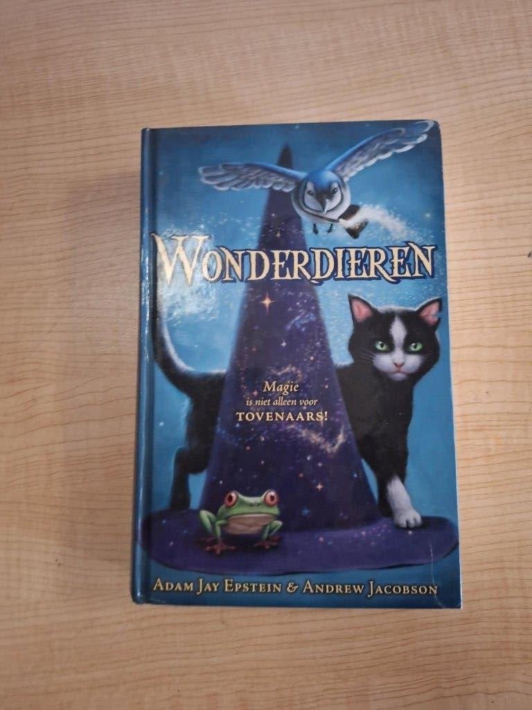 boek wonderdieren Magie is niet alleen voor tovenaars, Boeken, Ophalen of Verzenden, Zo goed als nieuw