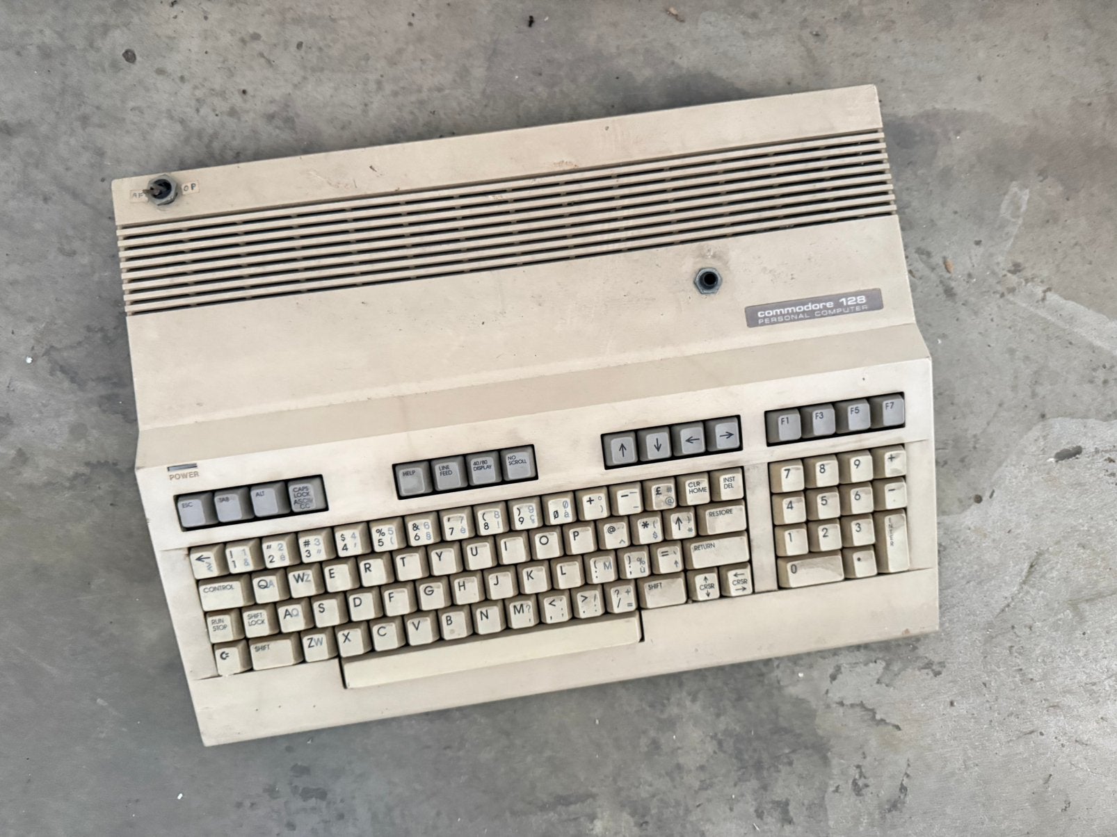 Grote Commodore 128 / 128D collectie – 1 lot, ongetest, Ophalen