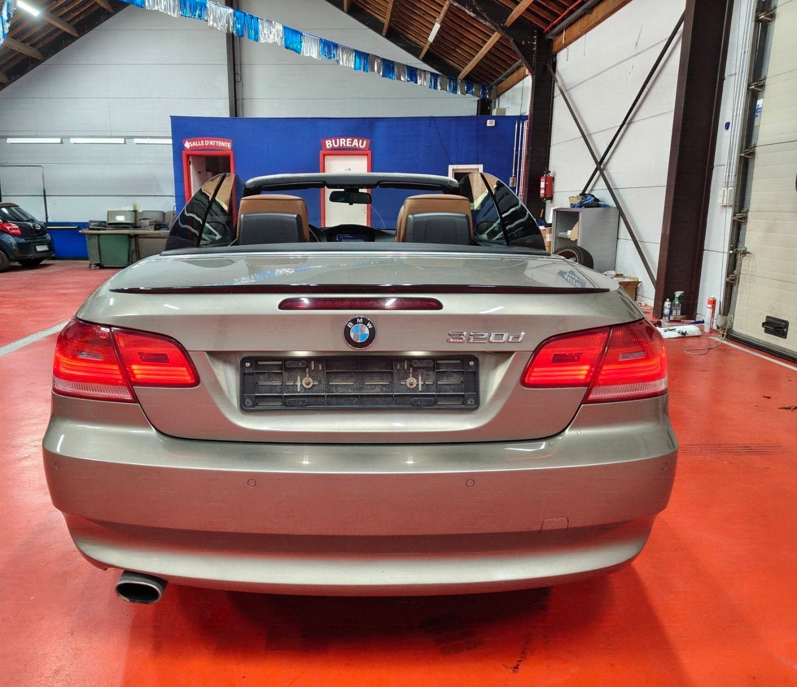 BMW E93 320D, Auto's, Achterwielaandrijving, 1995 cc, Cabriolet, Bruin