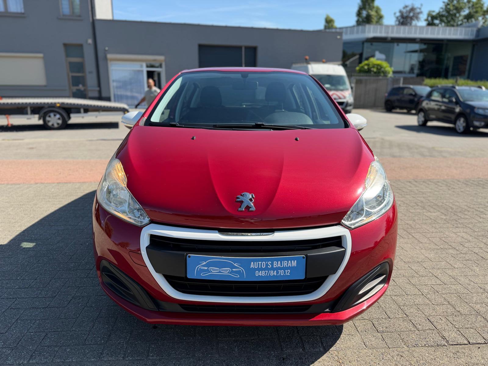 Peugeot 208 - 1.0 benzine - 120.000 km - airco - euro 6b, Auto's, Euro 5, Bedrijf, Handgeschakeld, Rood