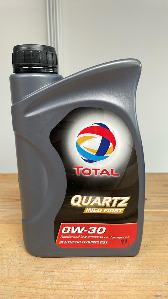 Huile moteur Total Quartz pour bus neuf, Enlèvement ou Envoi