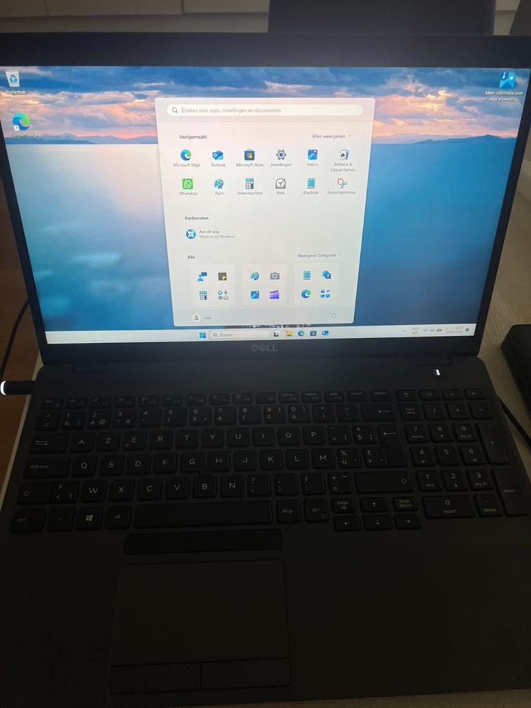 Dell latitude 5500 i5 256 gb Windows 11, Ophalen, Zo goed als nieuw, 8 GB