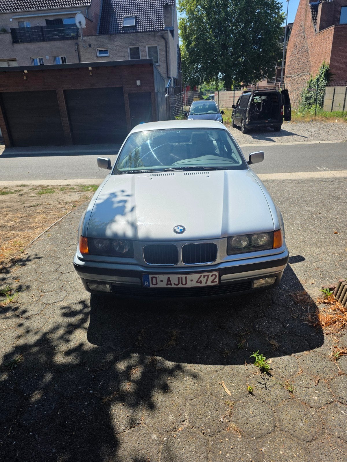 bmw 320i, Autos, Cuir, Argent ou Gris, Achat, 110 kW
