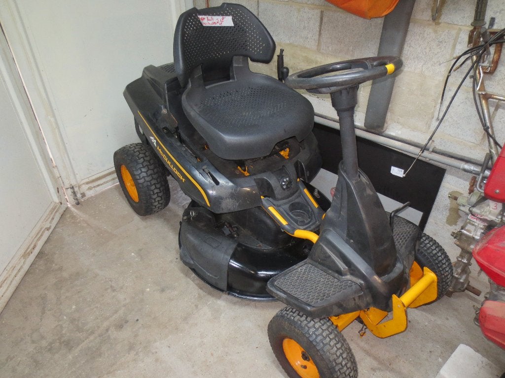 Grasmaaier met mulchtractor, Ophalen, Zo goed als nieuw, Mcculloch, Minder dan 90 cm