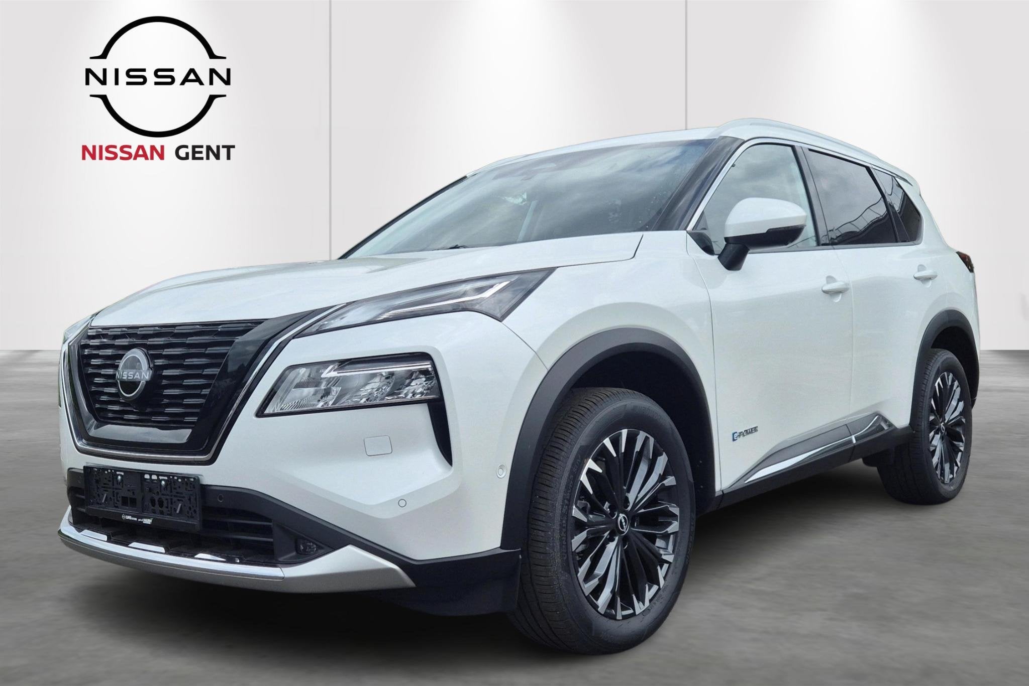 Nissan X-TRAIL e-POWER e-4ORCE 4WD Tekna+ 7 zit plaatsen/360, Auto's, Automaat, Stof, 1800 kg, Zwart