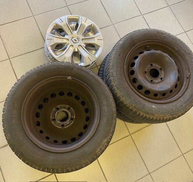 4x winterband+stalen velgen 195/65 R15 Renault Megane/Dacia, Auto-onderdelen, Ophalen, Gebruikt, 15 inch, Winterbanden