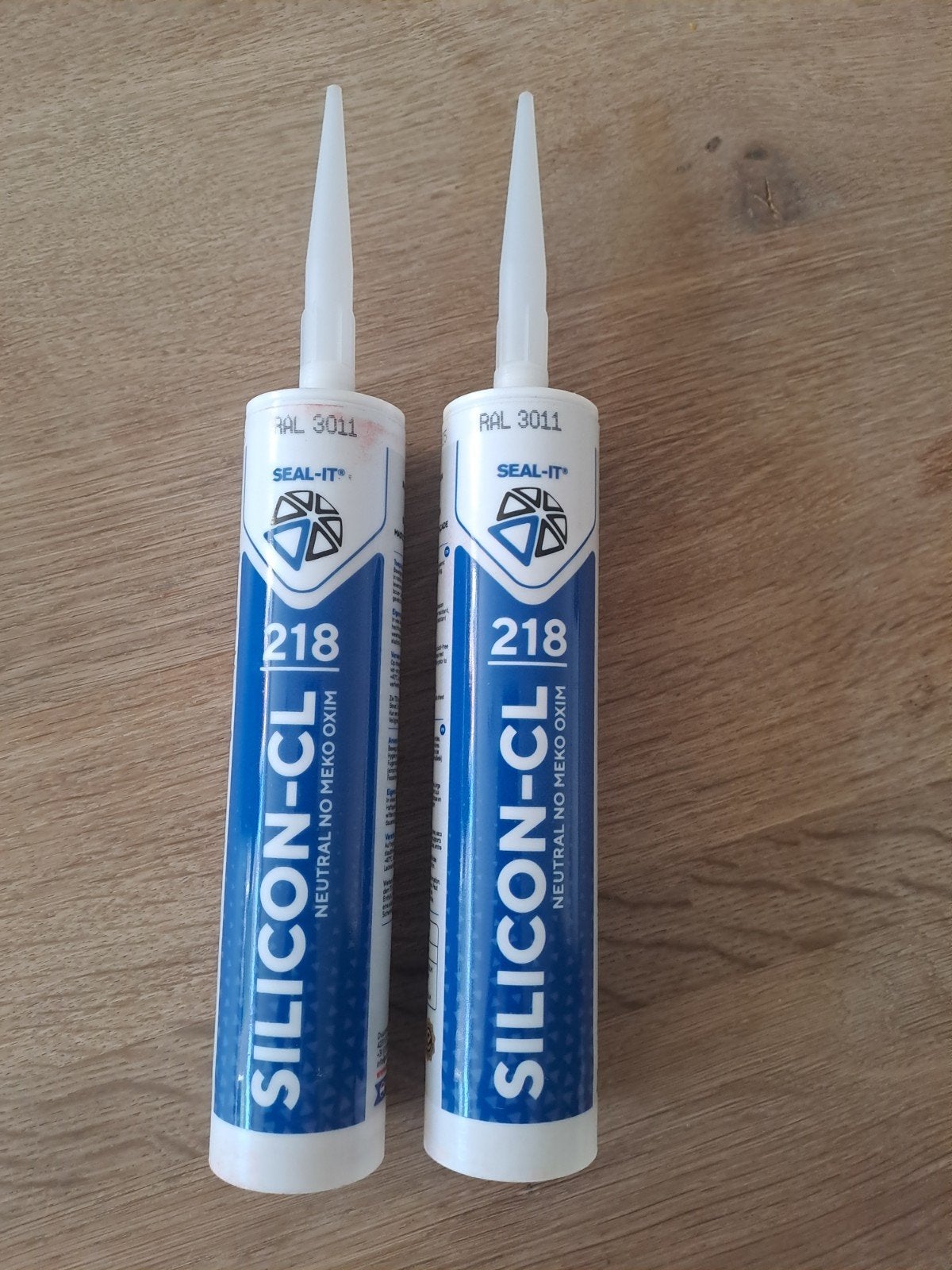 Silicone ral kleur 3011 nieuw, Handtassen en Accessoires, Uiterlijk | Mondverzorging, Ophalen of Verzenden