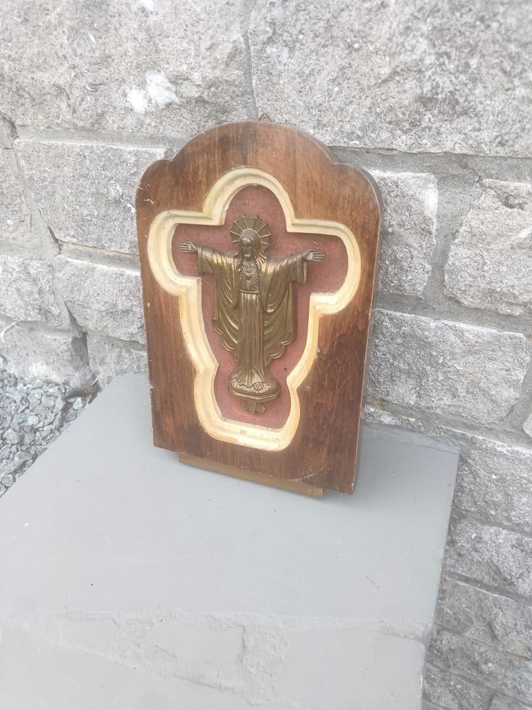 Mooi houten schrijn met ophang haak, Ophalen