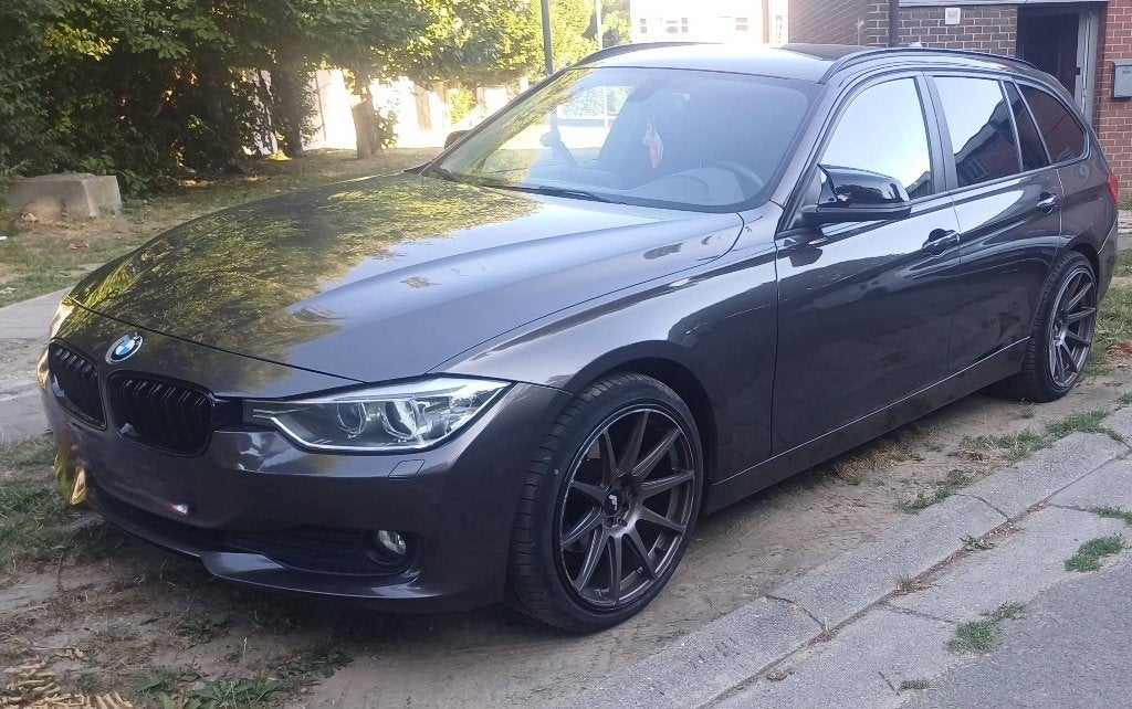 Bmw f31, Euro 5, Achterwielaandrijving, Zwart, 1600 cc