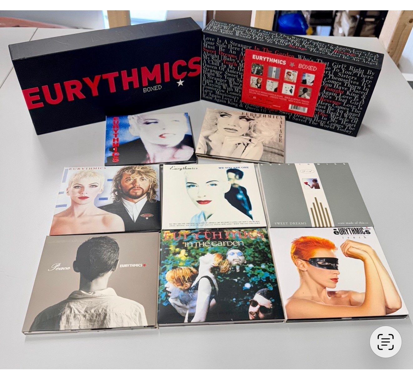 EURYTHMICS - COFFRET DE 8 CD POP ROCK EN ÉDITION LIMITÉE, CD & DVD, CD | Rock, Enlèvement ou Envoi, Comme neuf, Pop rock, Remasterisé