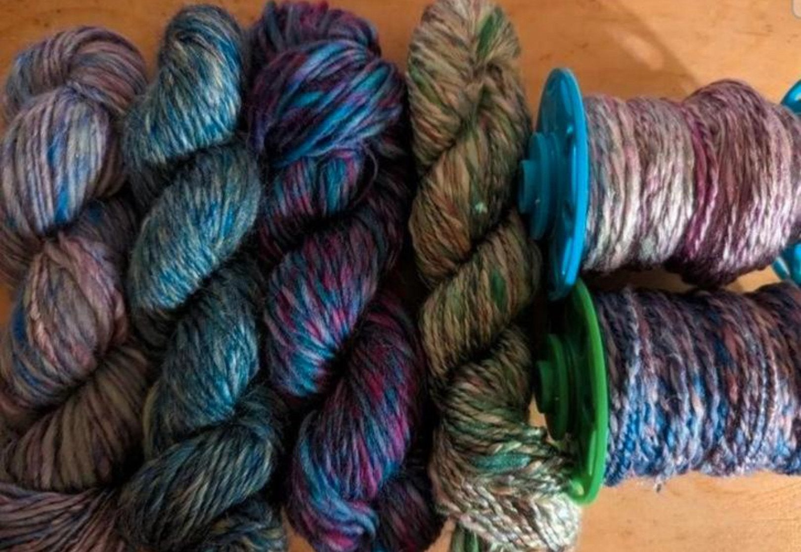 Elektrisch spinnewiel met gratis alpaca wol, Ophalen of Verzenden, Nieuw, Spinnewiel