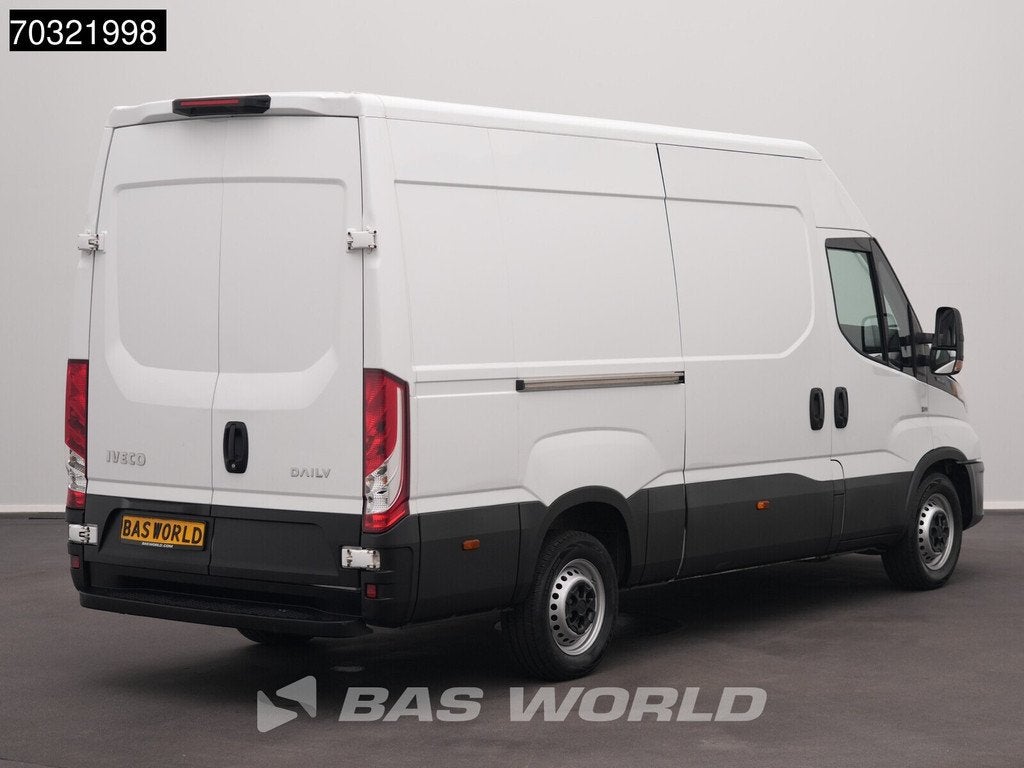Iveco Daily 35S14 L2H2 Airco Cruise 3,5t Trekgewicht Euro6 L, Auto's, Stof, Gebruikt, Euro 6, Iveco