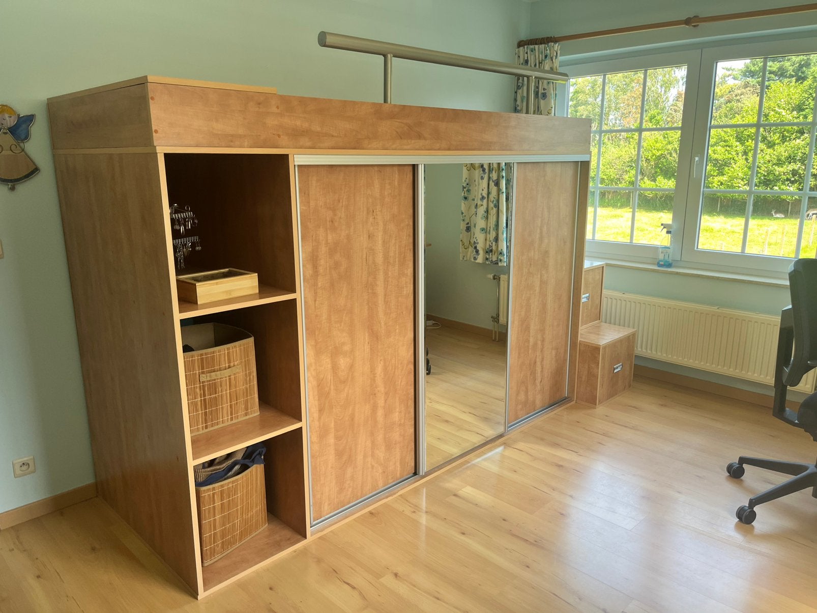 Hout look 1 persoon hoogslaper, kast en bureau, Huis en Inrichting, Slaapkamer | Complete slaapkamers, Ophalen, Gebruikt, Eenpersoons