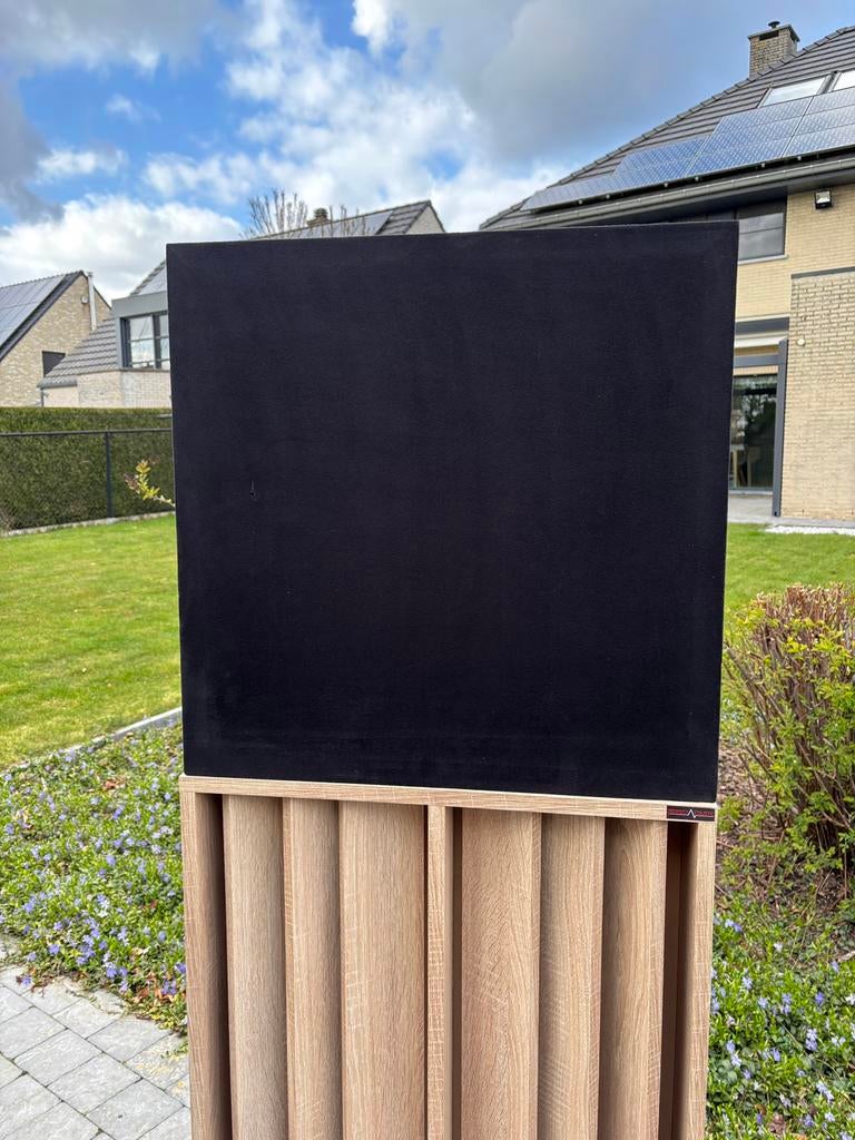 Artnovion Corner Bass Traps, Ophalen