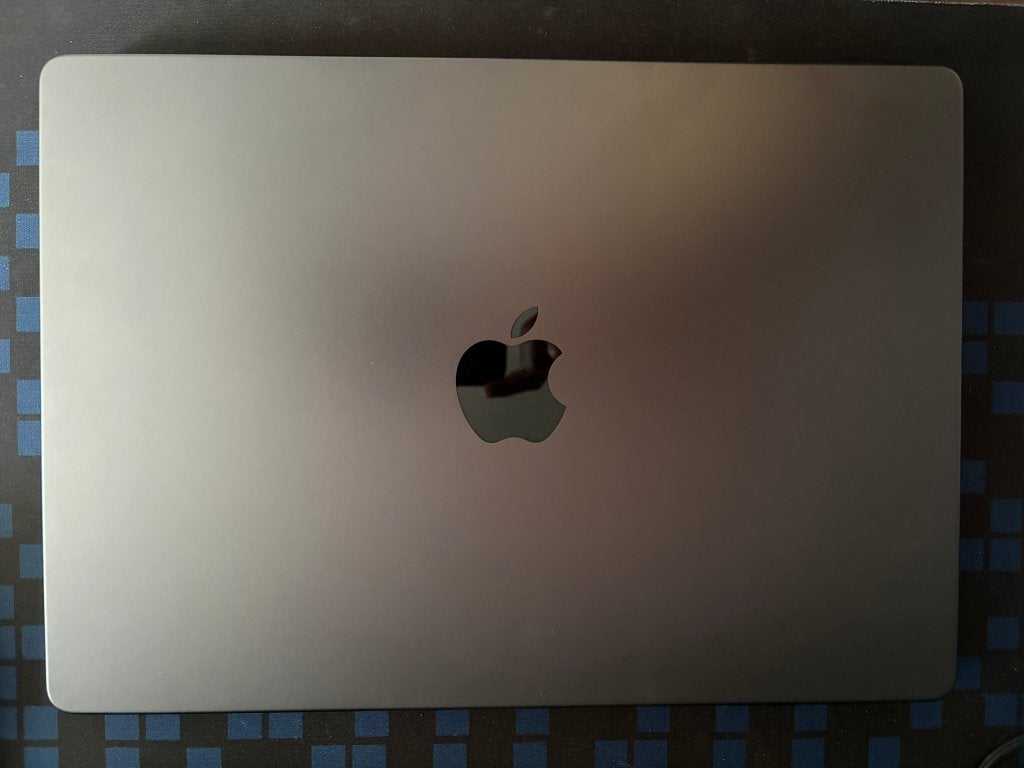 Macbook Pro M5 24GB RAM 1TB SSD QWERTY 14inch, Ophalen, 1 TB of meer, Qwerty, Zo goed als nieuw