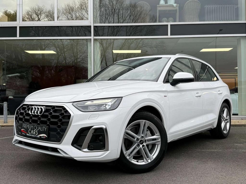 Audi Q5 S-LINE / ZETELVERWARMING / CAMERA / CARPLAY /, Auto's, Audi, Automaat, Gebruikt, Zwart, 4 cilinders