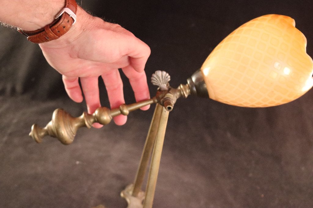 Lampe en bronze antique avec cardan, Antiquités & Art, Enlèvement ou Envoi