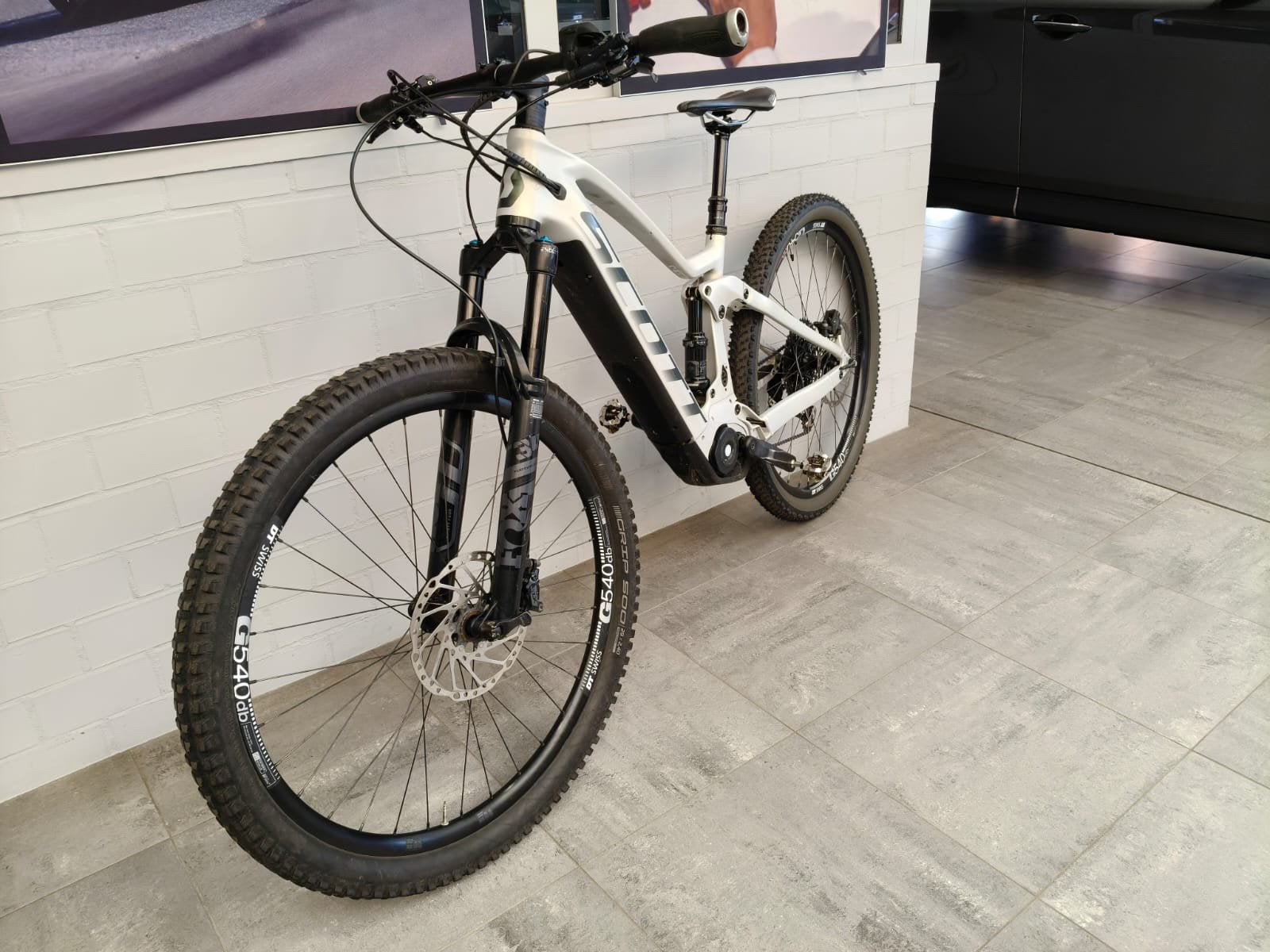 Elektrische mtb scott, Fietsen en Brommers, Elektrische fietsen, Ophalen, Zo goed als nieuw