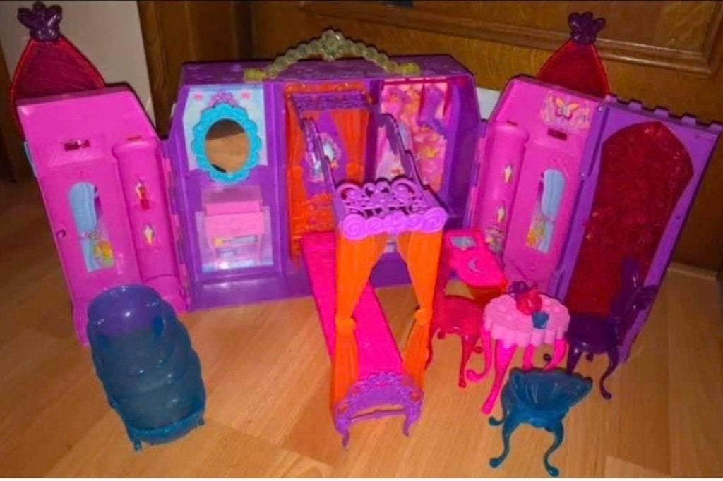 Barbie Barbie château magique repliable et transportable, Enlèvement, Comme neuf, Barbie