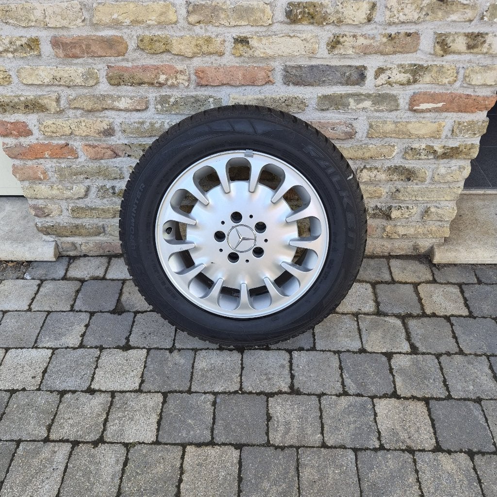 MERCEDES E KLASSE W211 WINTERBANDEN OP VELGEN, Ophalen, Gebruikt, Velg(en), 16 inch