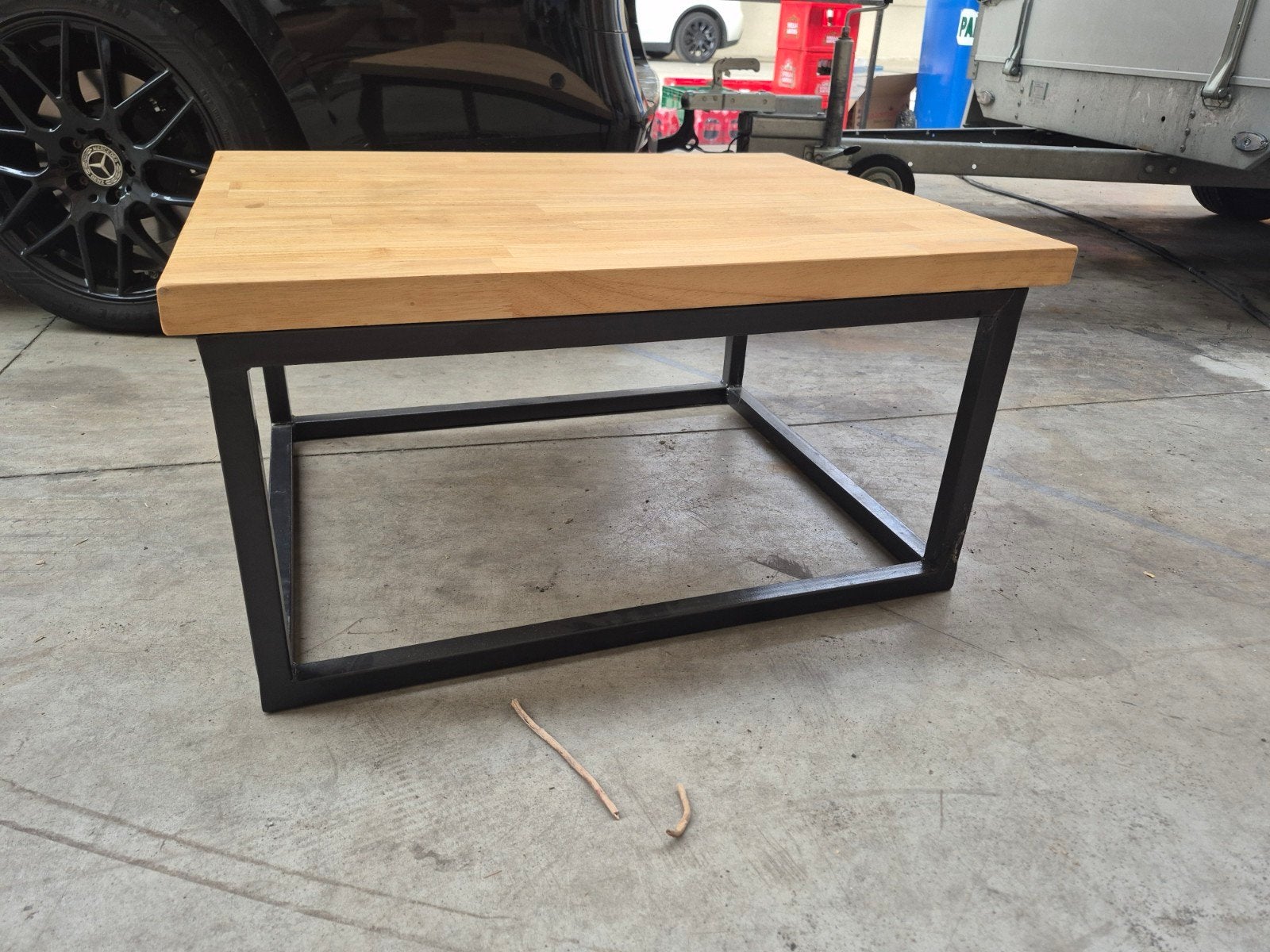 staal gelaste salontafel met rubberwood blad, Huis en Inrichting, Ophalen