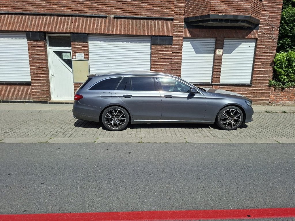 mercedes e200d, Autos, Mercedes-Benz, Particulier, Classe E, Diesel, Euro 6, Break, 5 portes, Automatique, Argent ou Gris, Noir