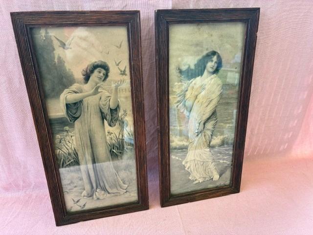 2 cadres anciens en bois avec une photo de femmes, Antiquités & Art, Enlèvement ou Envoi
