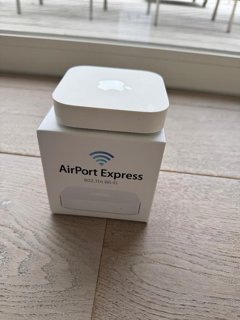 Apple Airport Express 802.11n (2e generatie), Ophalen, Gebruikt, Router, Apple