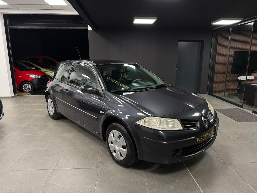 RENAULT MEGAN1.4 BENZINE 147.000 KM TOP STAAT, Auto's, Renault, Zwart, Bedrijf, 1400 cc, Zilver of Grijs