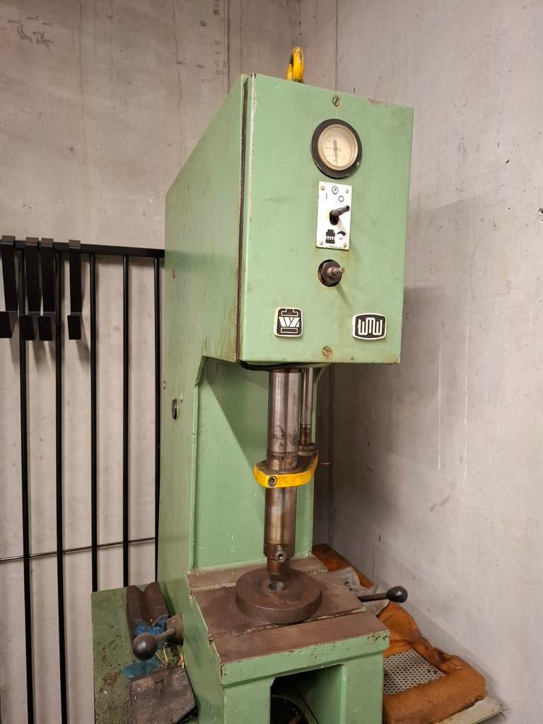 hydraulische pers, Zakelijke goederen, Ophalen