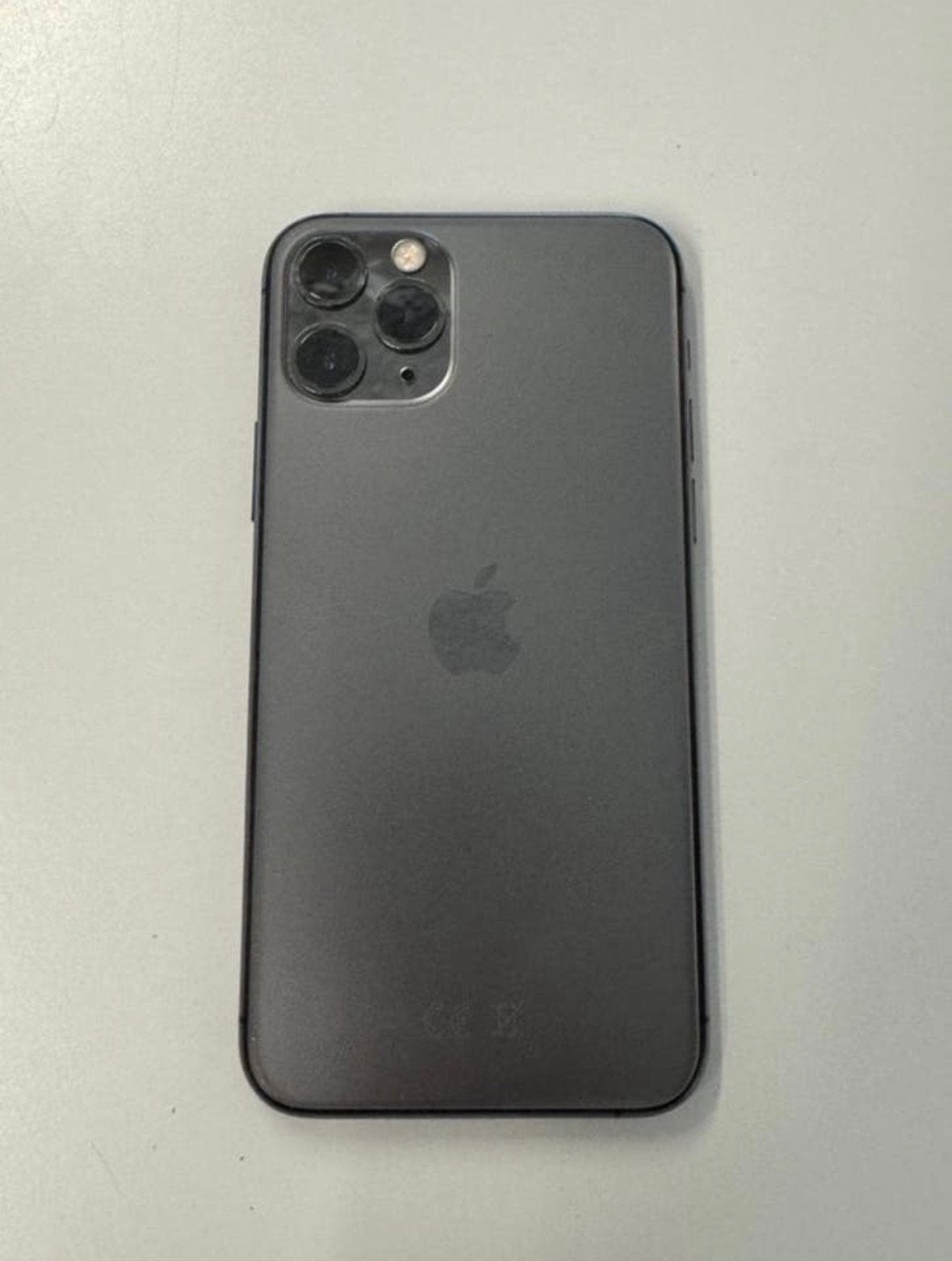 Iphone 12 pro, Telecommunicatie, Mobiele telefoons | Hoesjes en Screenprotectors | Apple iPhone, Ophalen, Zo goed als nieuw, IPhone 12