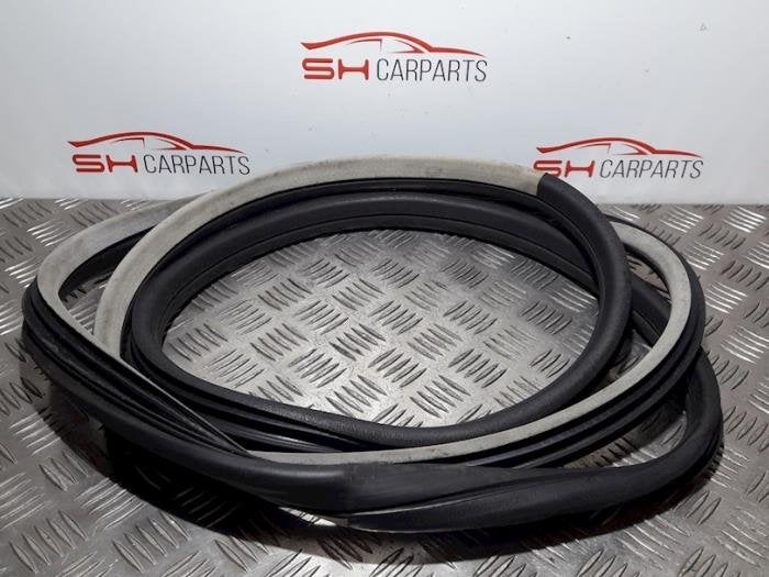 Portierrubber 4Deurs rechts-voor van een Citroen C4 Grand Pi, Gebruikt, -, Ophalen of Verzenden, -