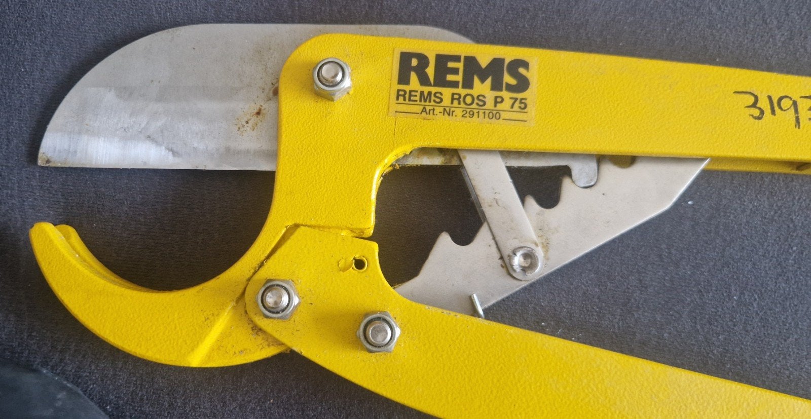 Rems ROS P75 Buisschaar 291100
Artikelnummer: 1002901
Idea, M, Systeemhelm, Tweedehands, Ophalen