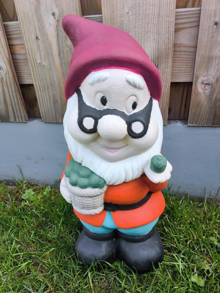 Schattige  tuinkabouter met bril !, Ophalen, Zo goed als nieuw, Steen, Tuinkabouter