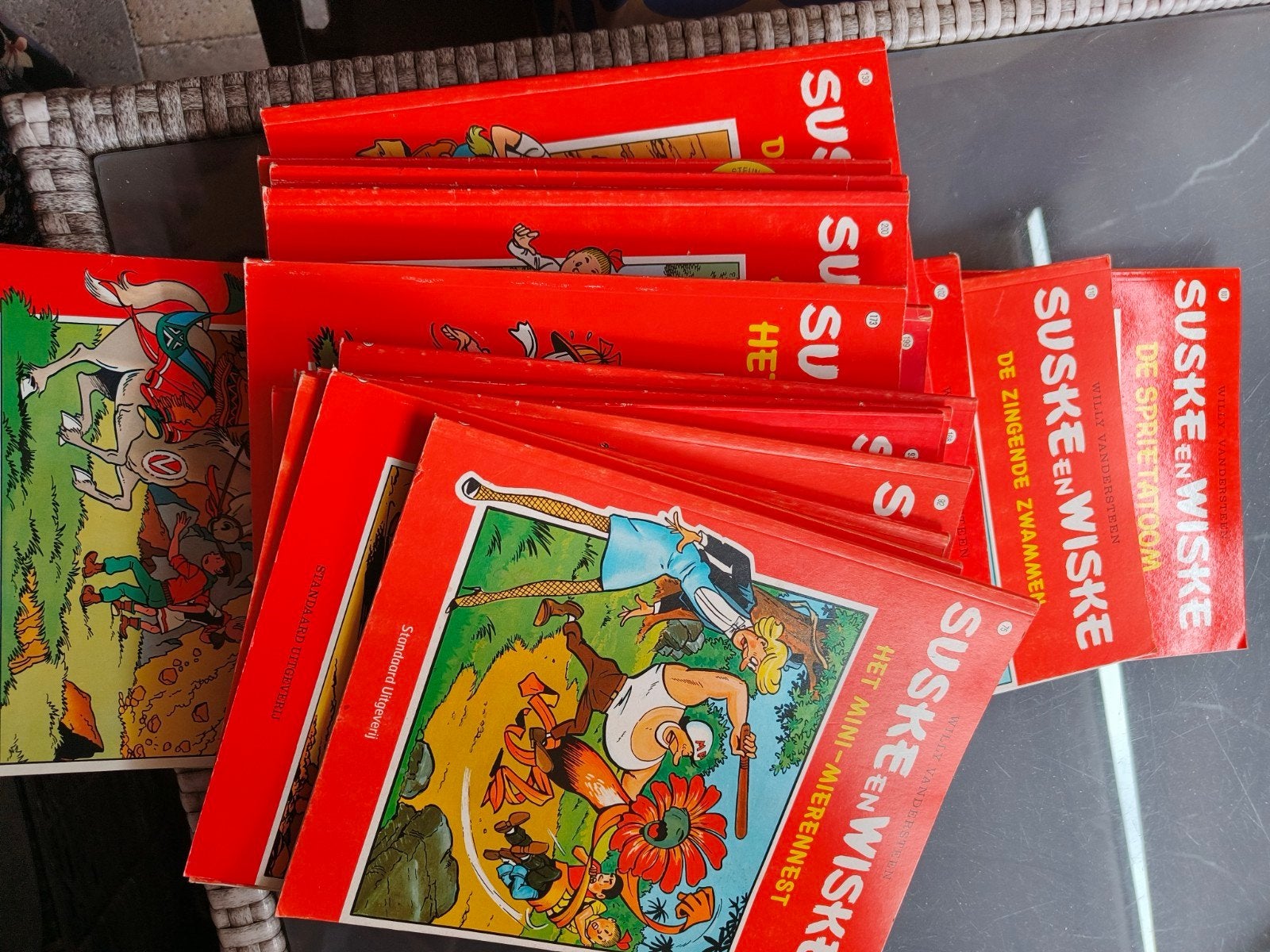 45 strips Suske en wiske, Ophalen