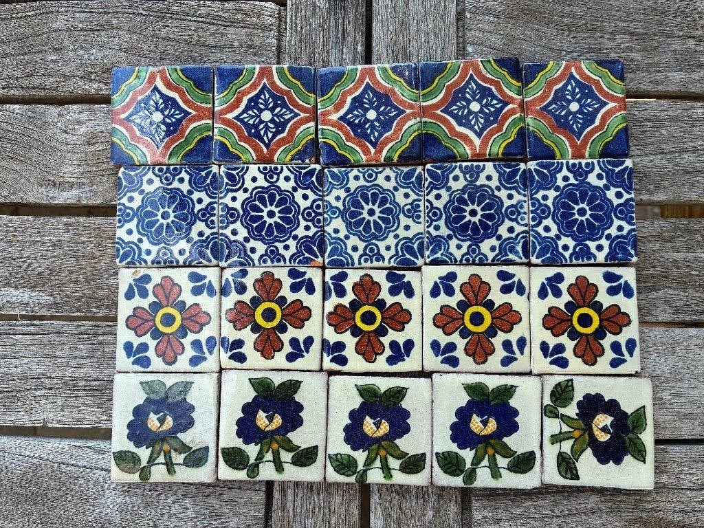 jolis petits carreaux en terre cuite, Antiquités & Art, Antiquités | Céramique & Poterie, Enlèvement ou Envoi