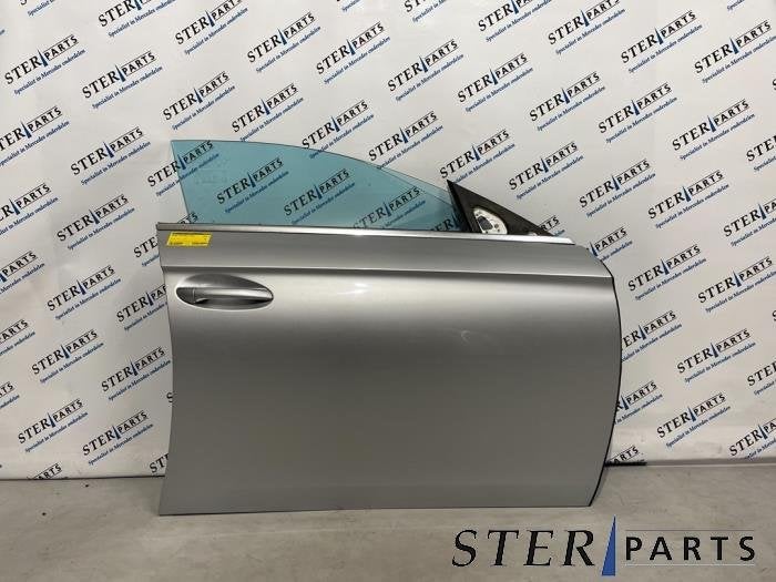 Portière 4portes avant droite d'un Mercedes CLS-Klasse (775, 3 mois de garantie, Utilisé, Porte, -