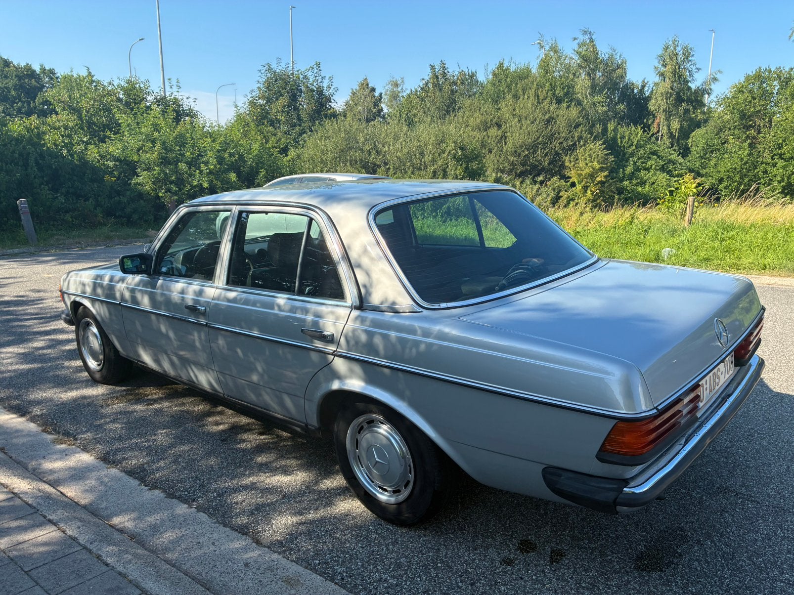 Mercedes 200 diesel 1983, foto 5