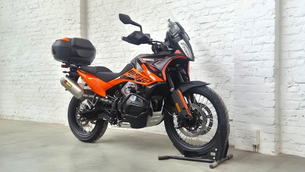 KTM 890 Adventure 2022 23k km Akrapovic A2 Gar @motomobilia, 2 cilinders, Occasion, 890 cc, Bedrijf