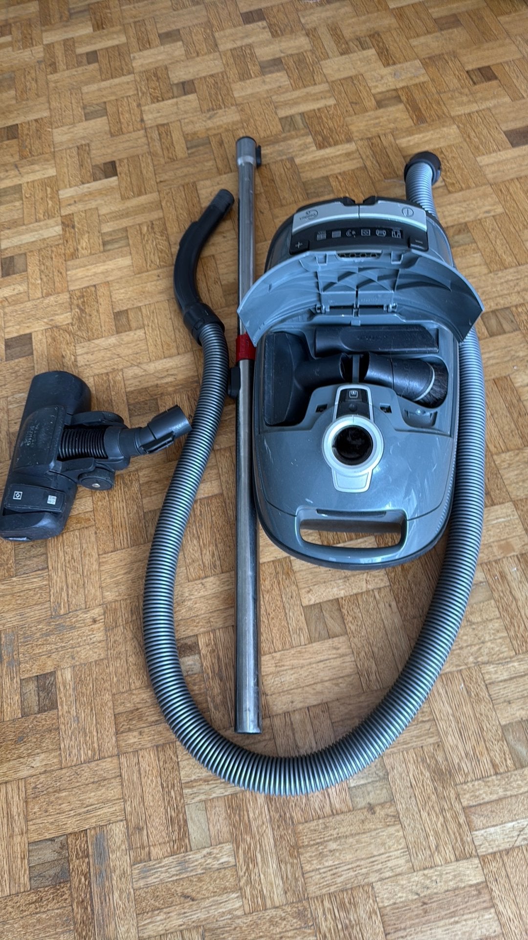 Miele stofzuiger, Ophalen, Zo goed als nieuw, Miele
